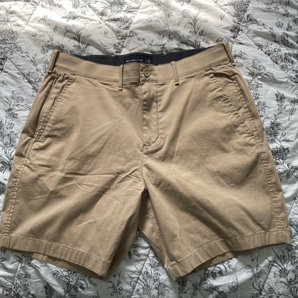 Abercrombie & Fitch All Day Mens 7 inch shorts